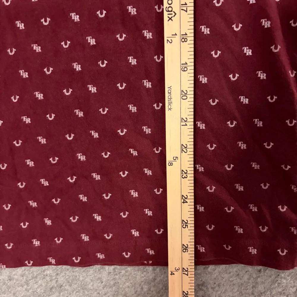 True Religion Polo Shirt Mens Small Burgundy‎ All Over Print Grunge Y2K Skate